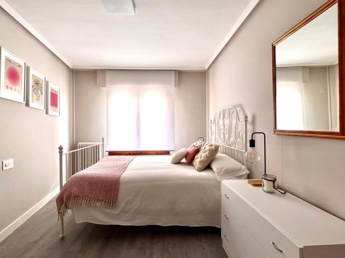 Housing Leon La Paloma Apartment Екстериор снимка